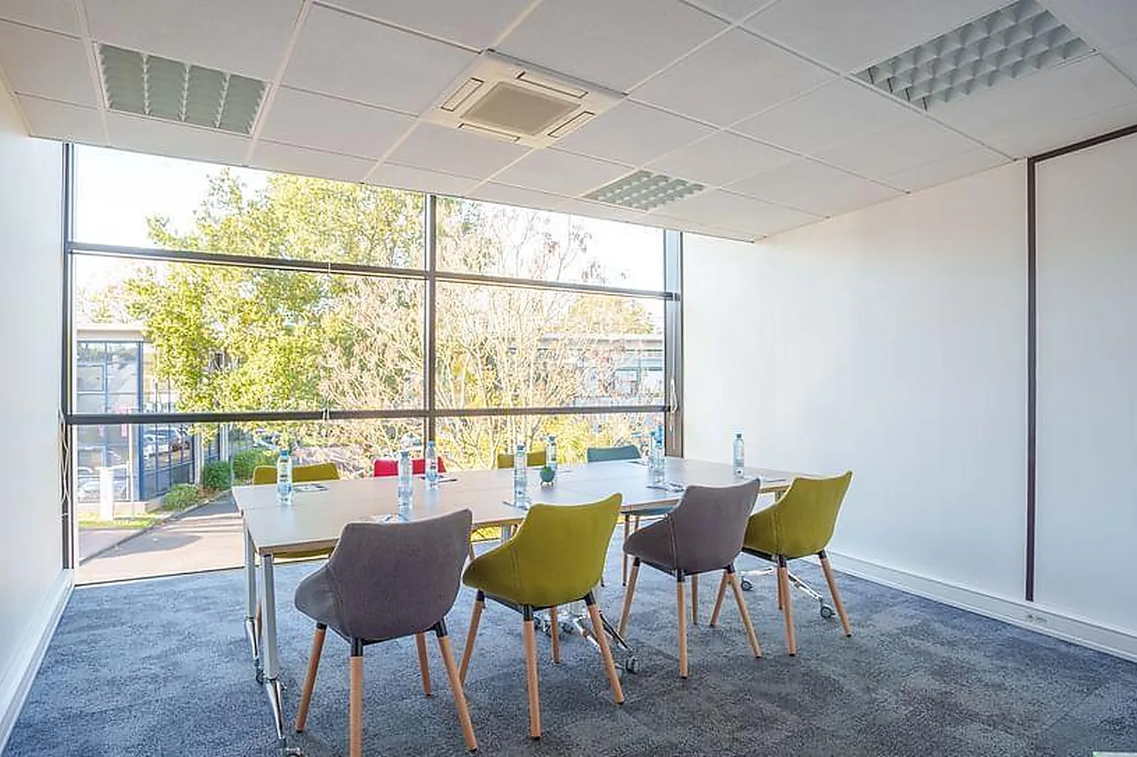 Lieux événementiels, MULTIBURO NANTES EST