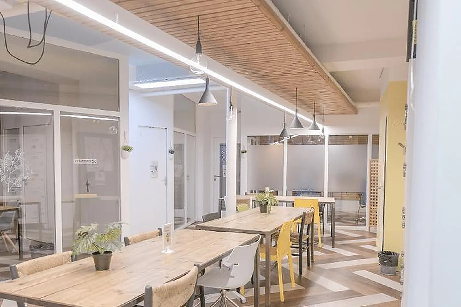 Lieux événementiels, MYCOWORK MONTORGUEIL-LES HALLES