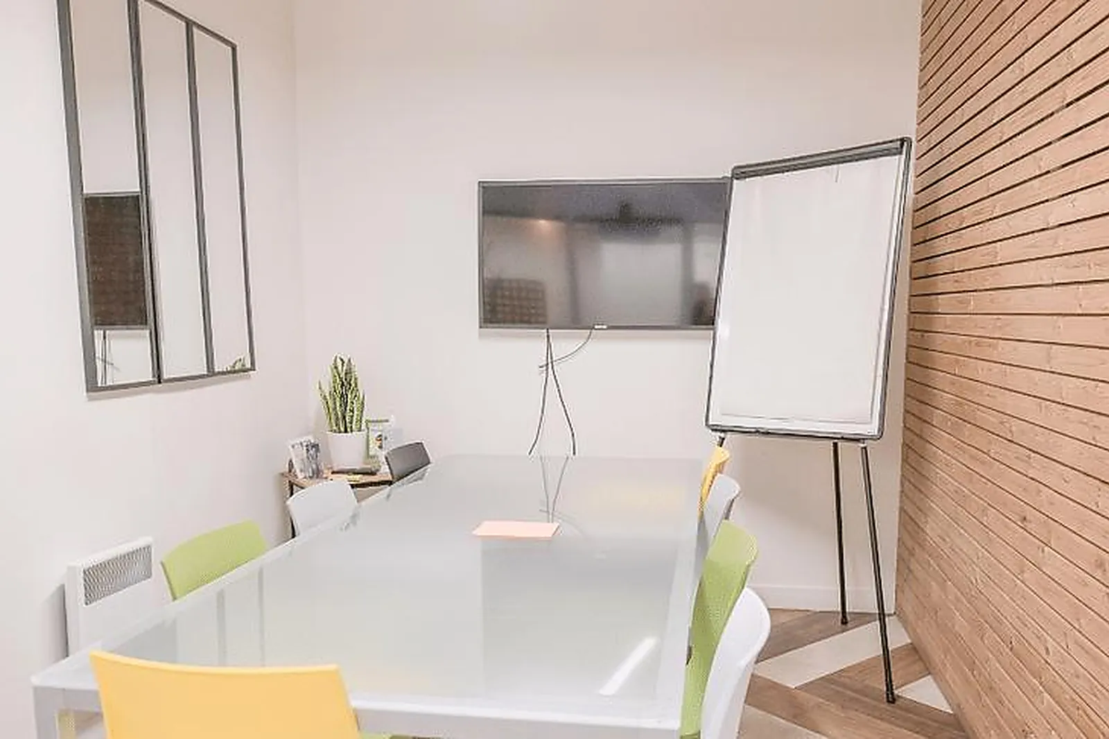 Lieux événementiels, MYCOWORK MONTORGUEIL-LES HALLES