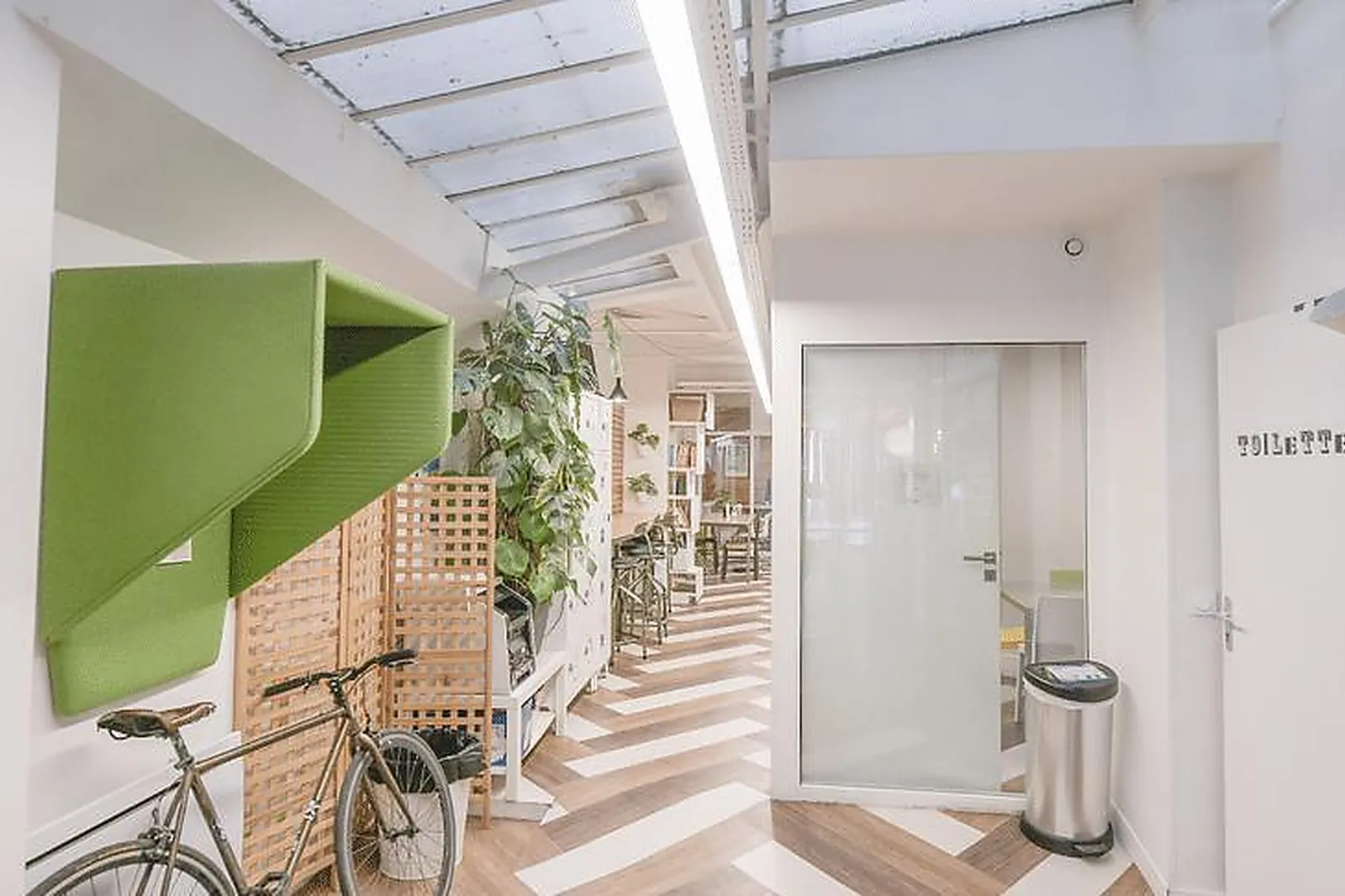 Lieux événementiels, MYCOWORK MONTORGUEIL-LES HALLES