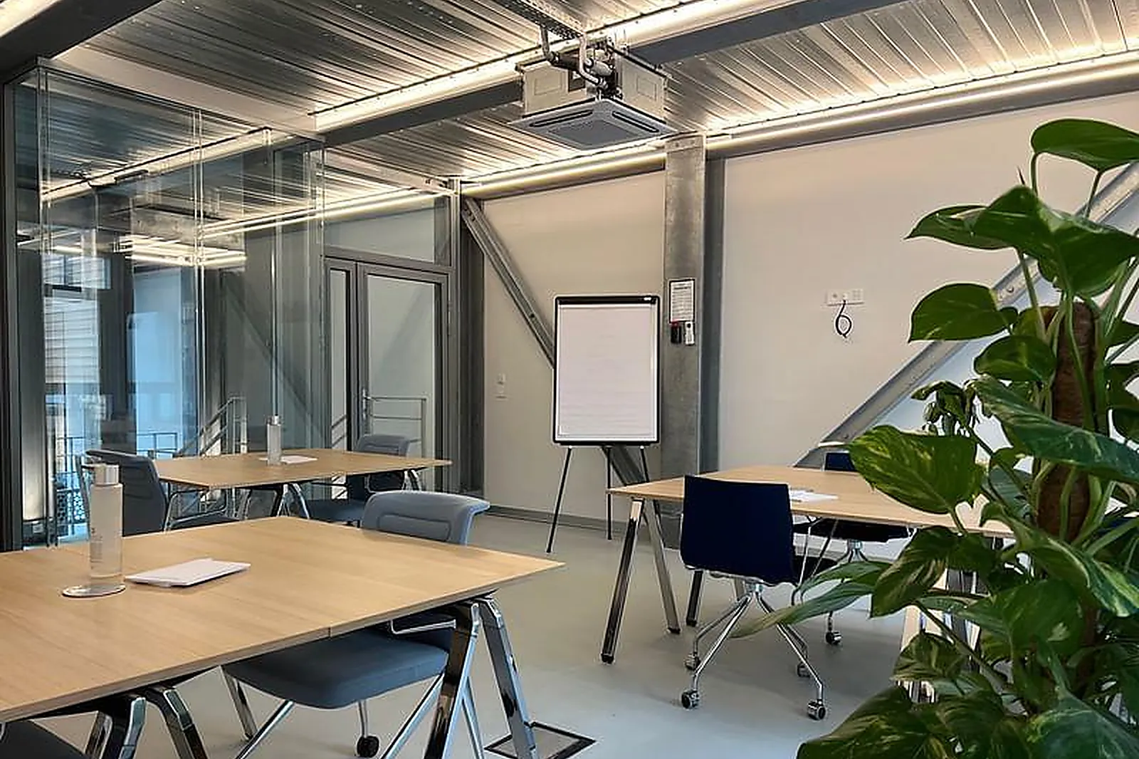 Lieux événementiels, NAAMA LE LOFT