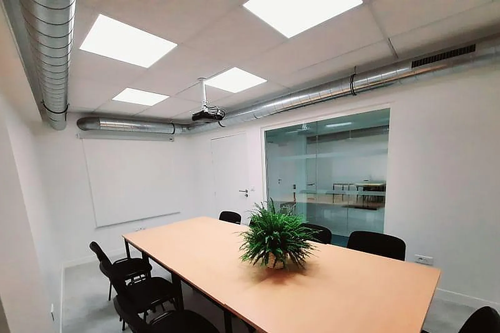 Lieux événementiels, NAÏAS FORMATION