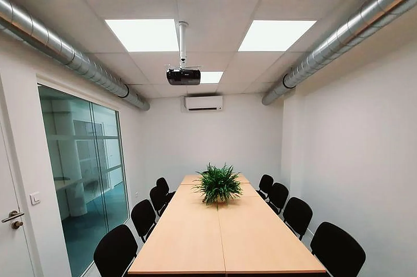 Lieux événementiels, NAÏAS FORMATION