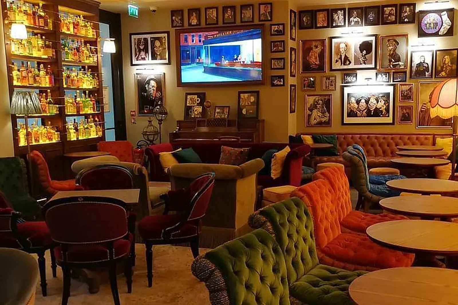 Lieux événementiels, NEW ROSE COCKTAIL BAR