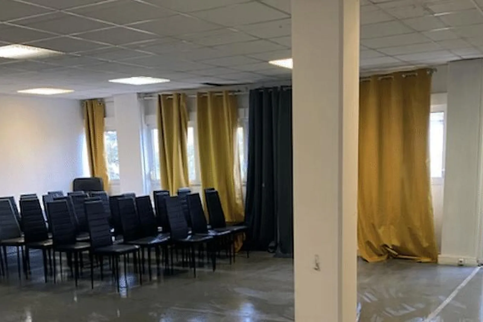 Lieux événementiels, NEWTON