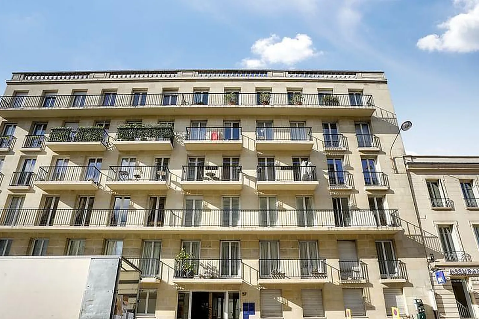 Lieux événementiels, NID DU ROI