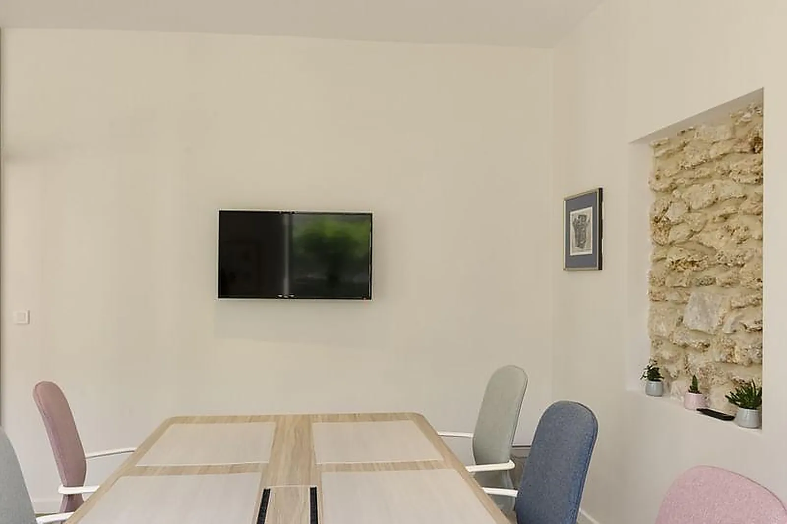 Lieux événementiels, NIKOLSEN