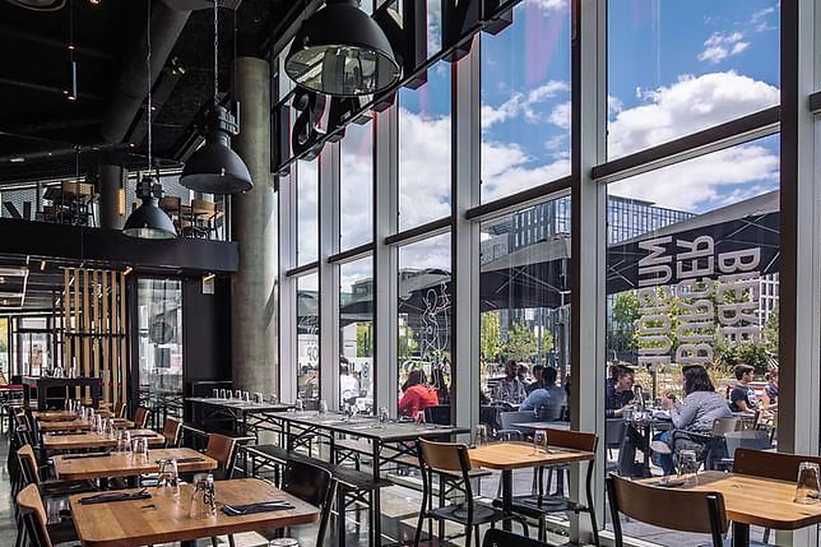 Lieux événementiels, NINKASI LA SOIE