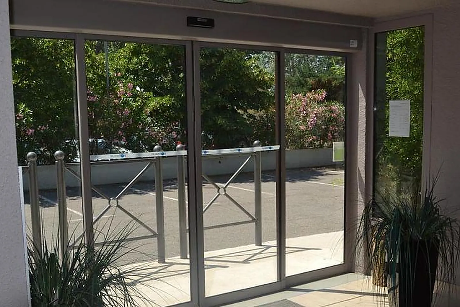 Lieux événementiels, NOEMYS ARLES ***