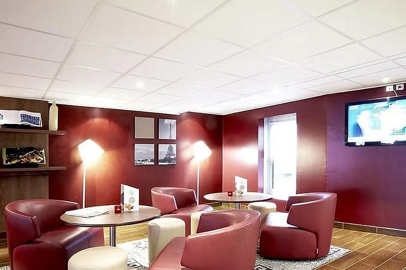 Lieux événementiels, NOEMYS ARLES ***