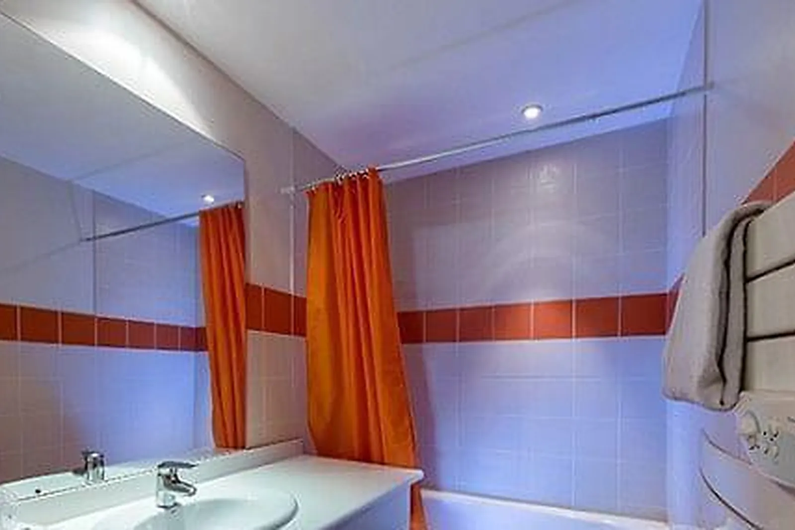 Lieux événementiels, NOEMYS VAL HÔTEL ***