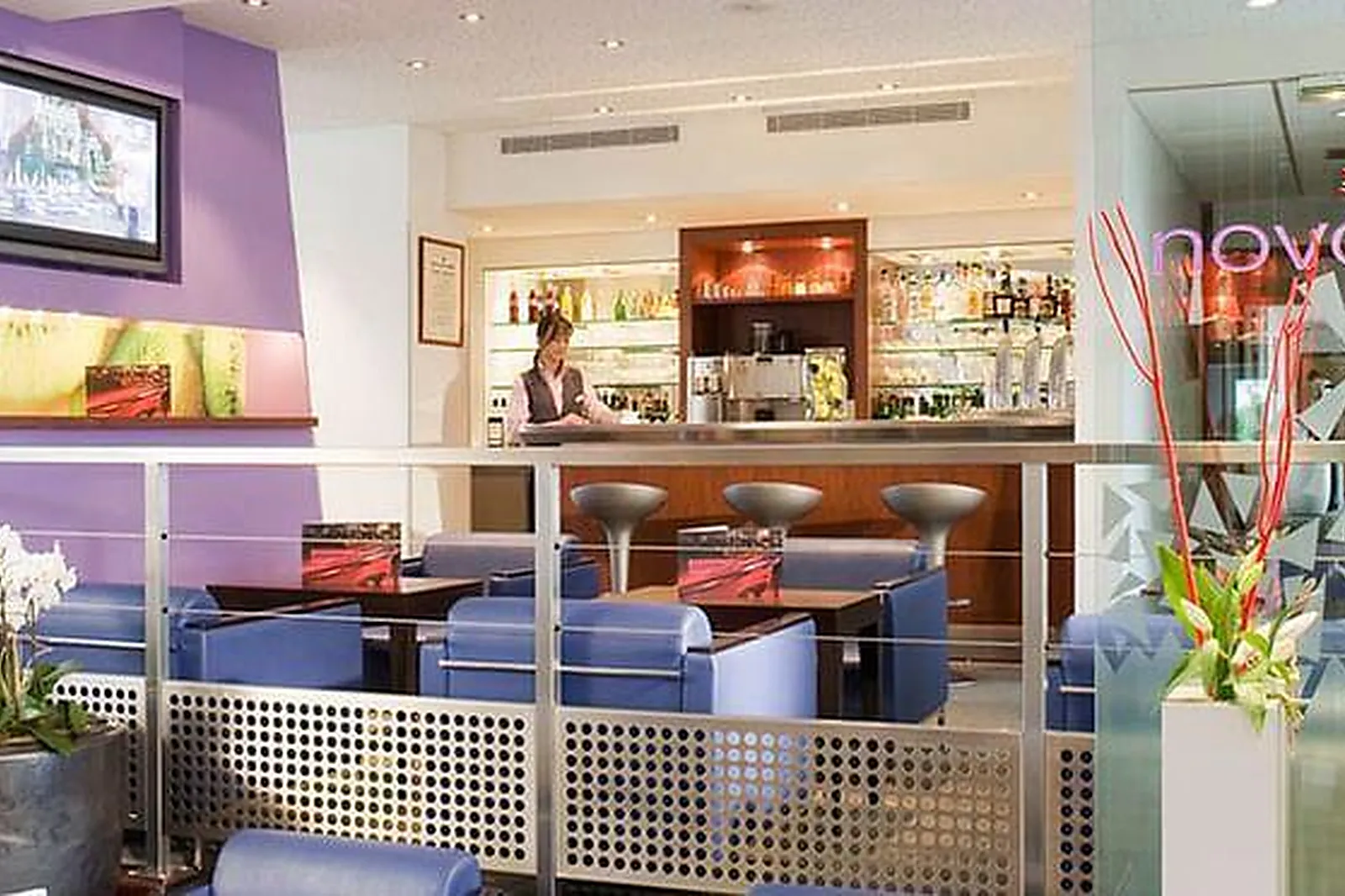 Lieux événementiels, NOVOTEL AMIENS EST ****