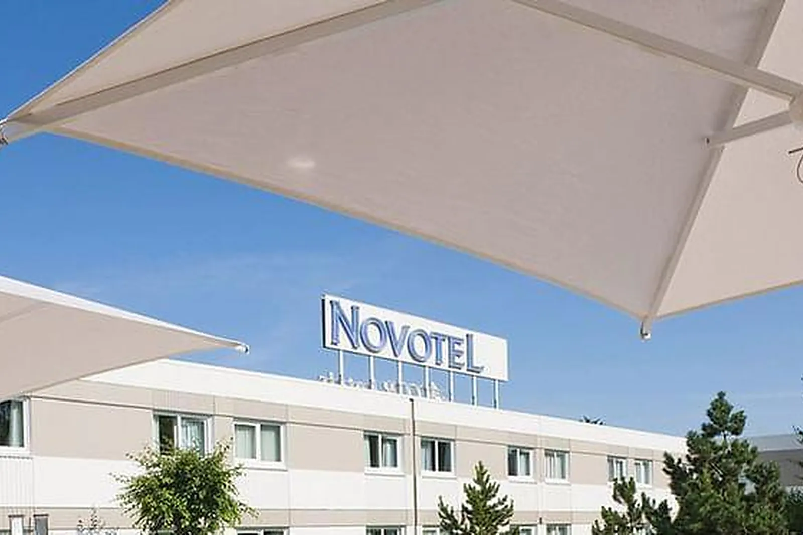 Lieux événementiels, NOVOTEL AMIENS EST ****