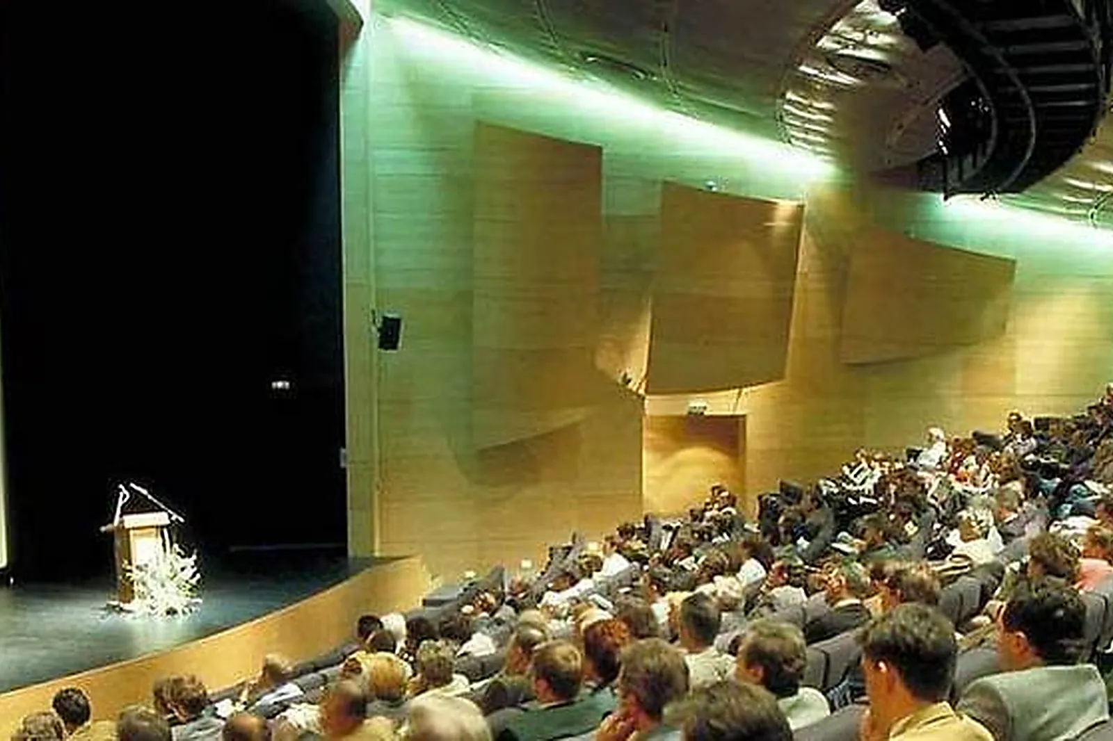 Lieux événementiels, LE 193