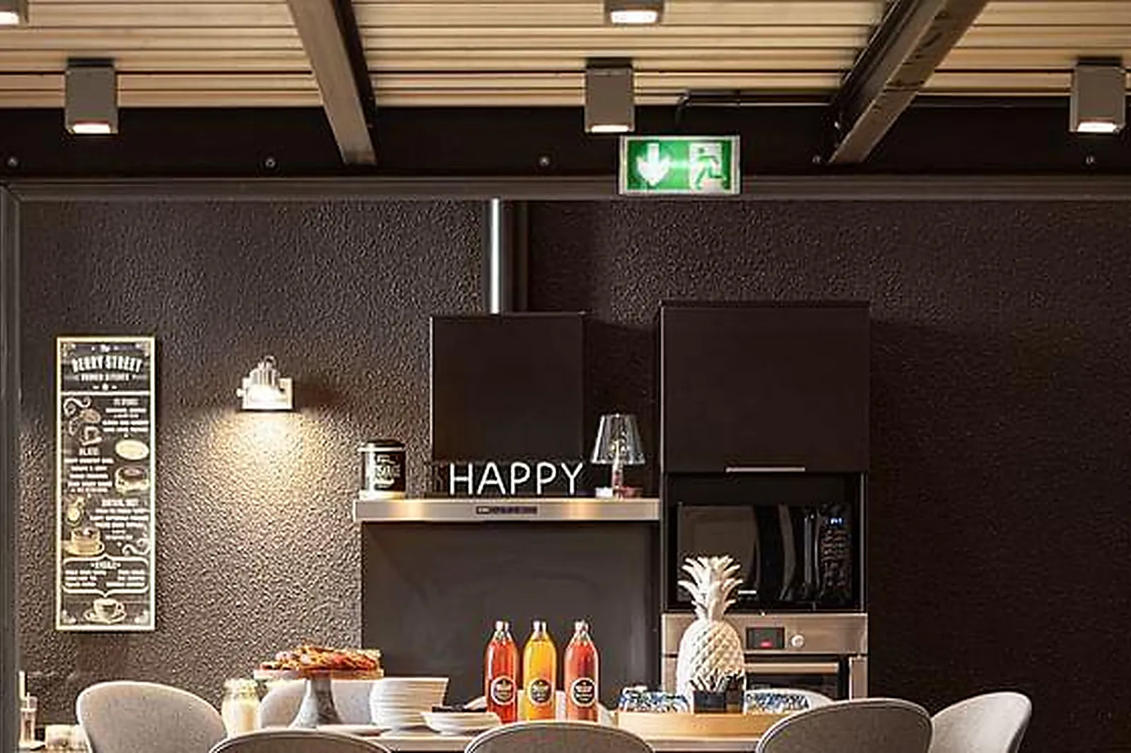 Lieux événementiels, NOVOTEL IBIS LYON GERLAND MUSÉE DES CONFLUENCES ****