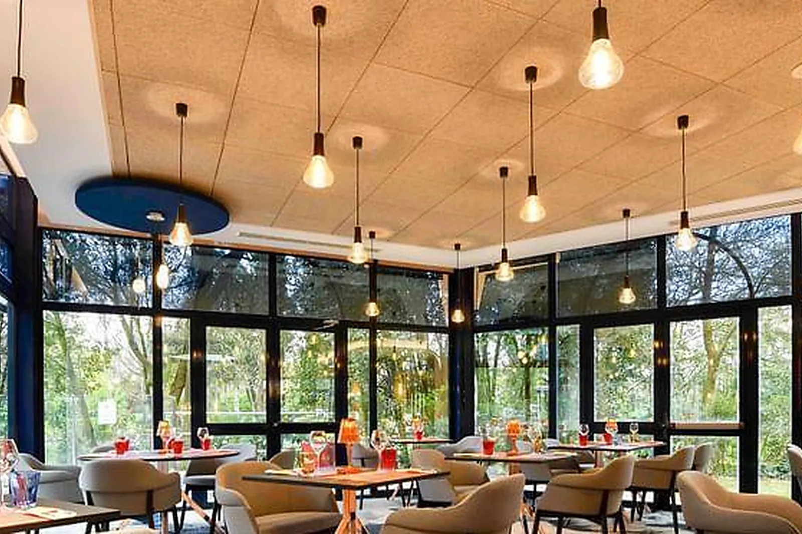 Lieux événementiels, NOVOTEL LA ROCHELLE ****