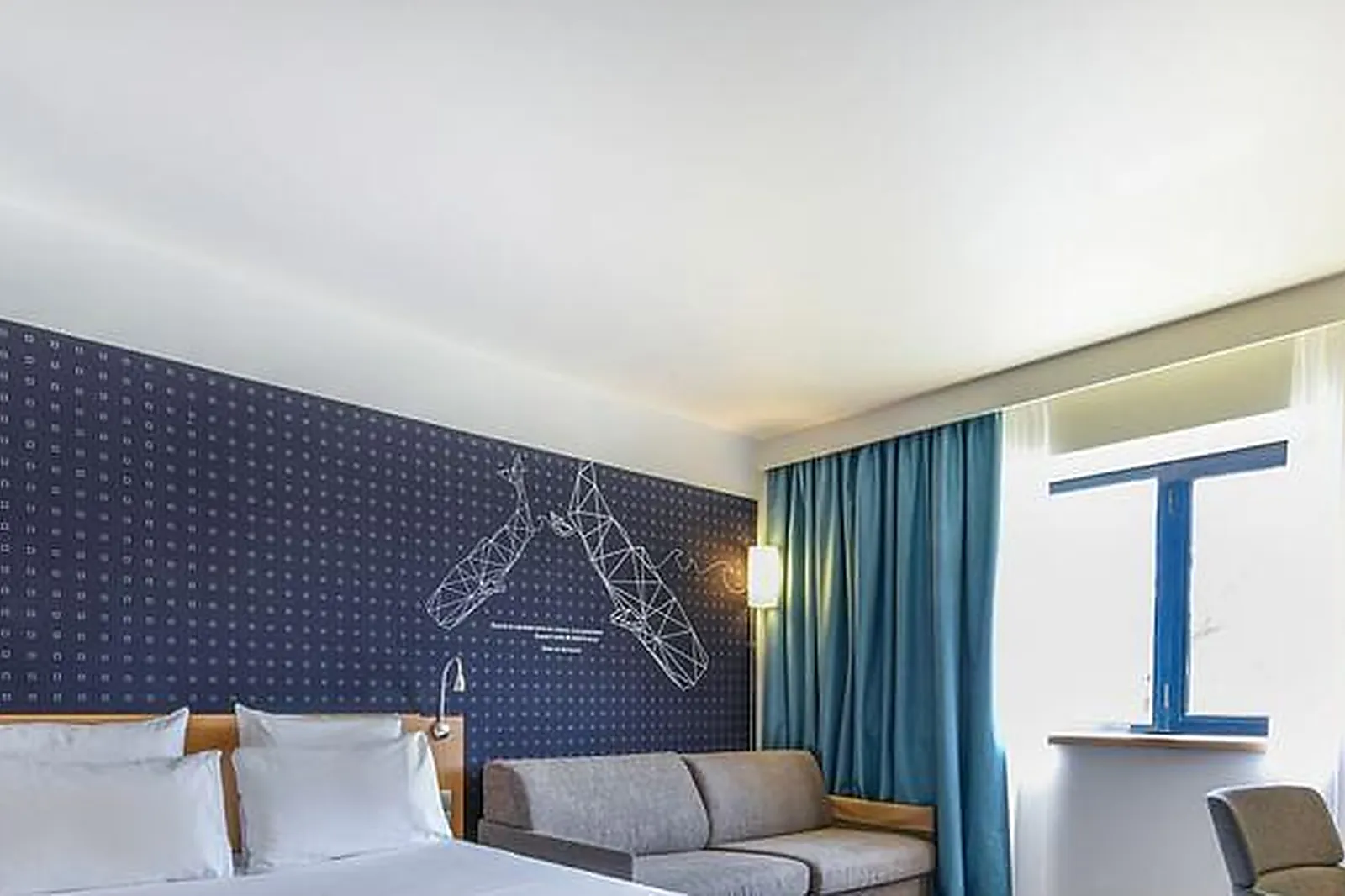 Lieux événementiels, NOVOTEL LA ROCHELLE ****