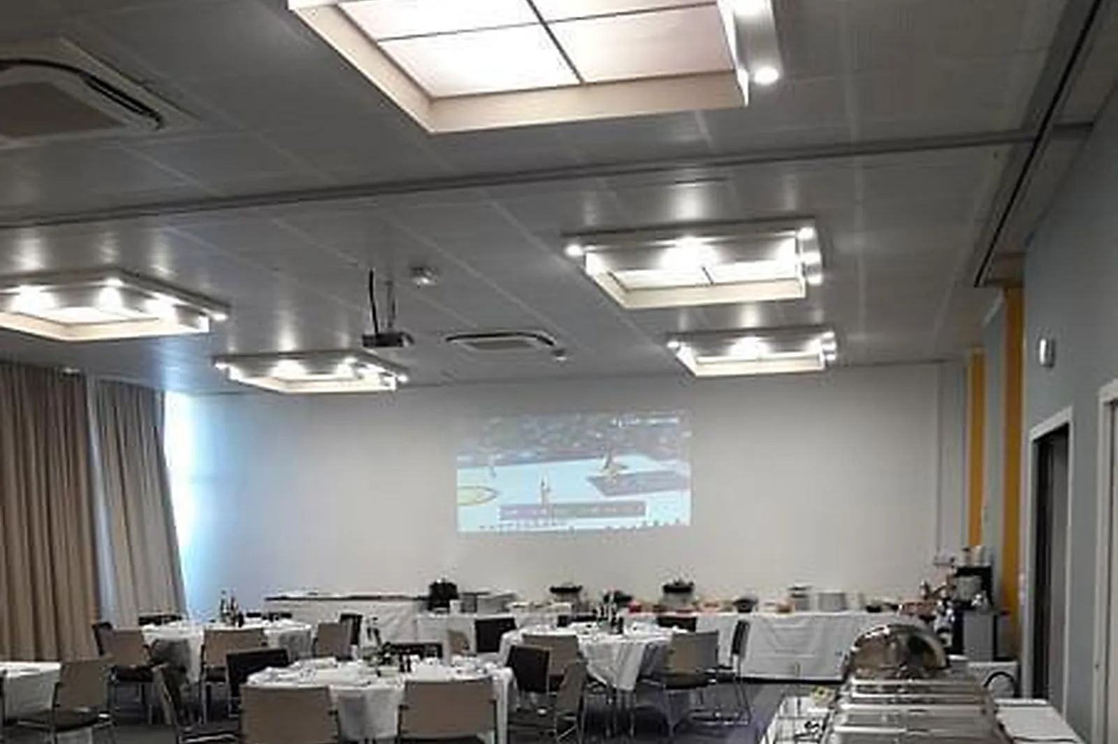 Lieux événementiels, DOMAINE DE L'AÉROPISTE