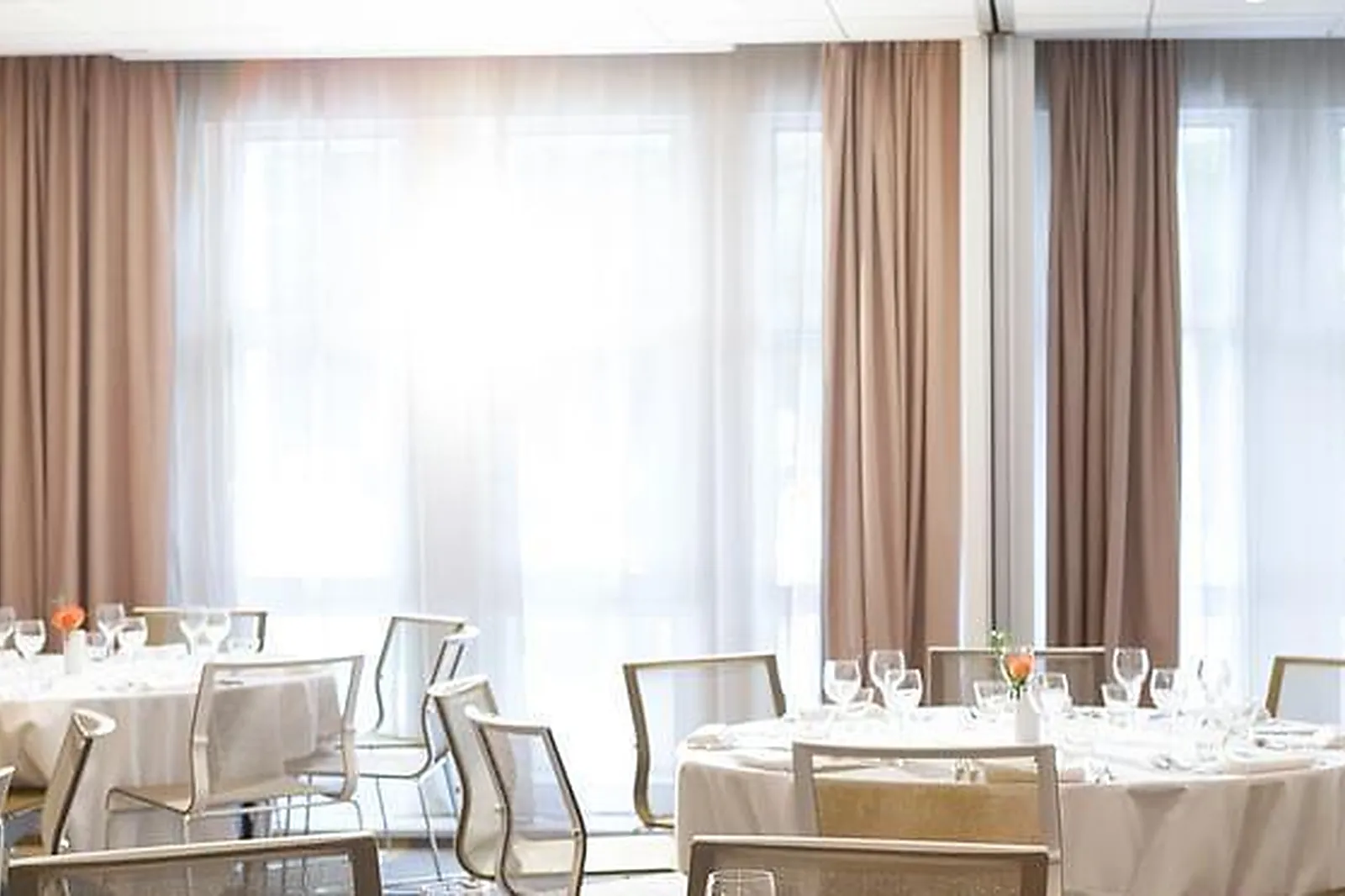 Lieux événementiels, NOVOTEL NANCY OUEST ****