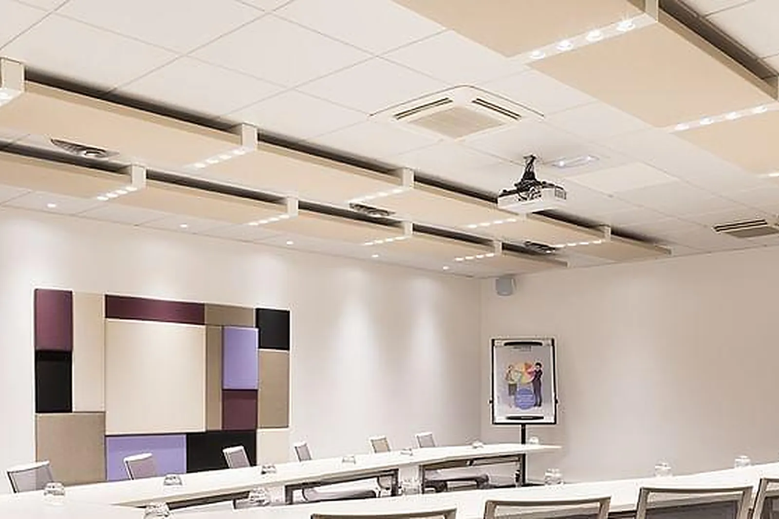 Lieux événementiels, LE SALON