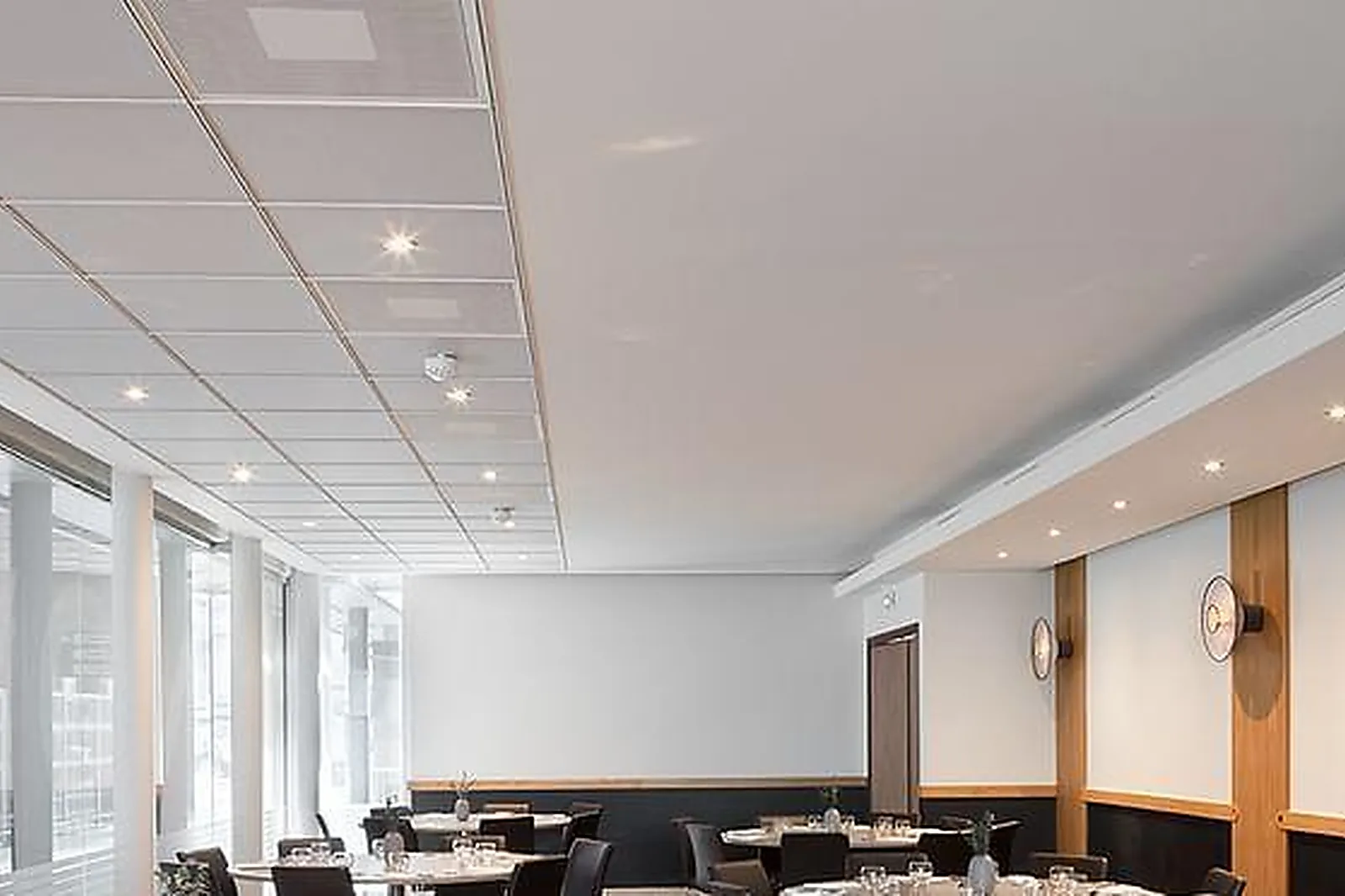 Lieux événementiels, LE SALON