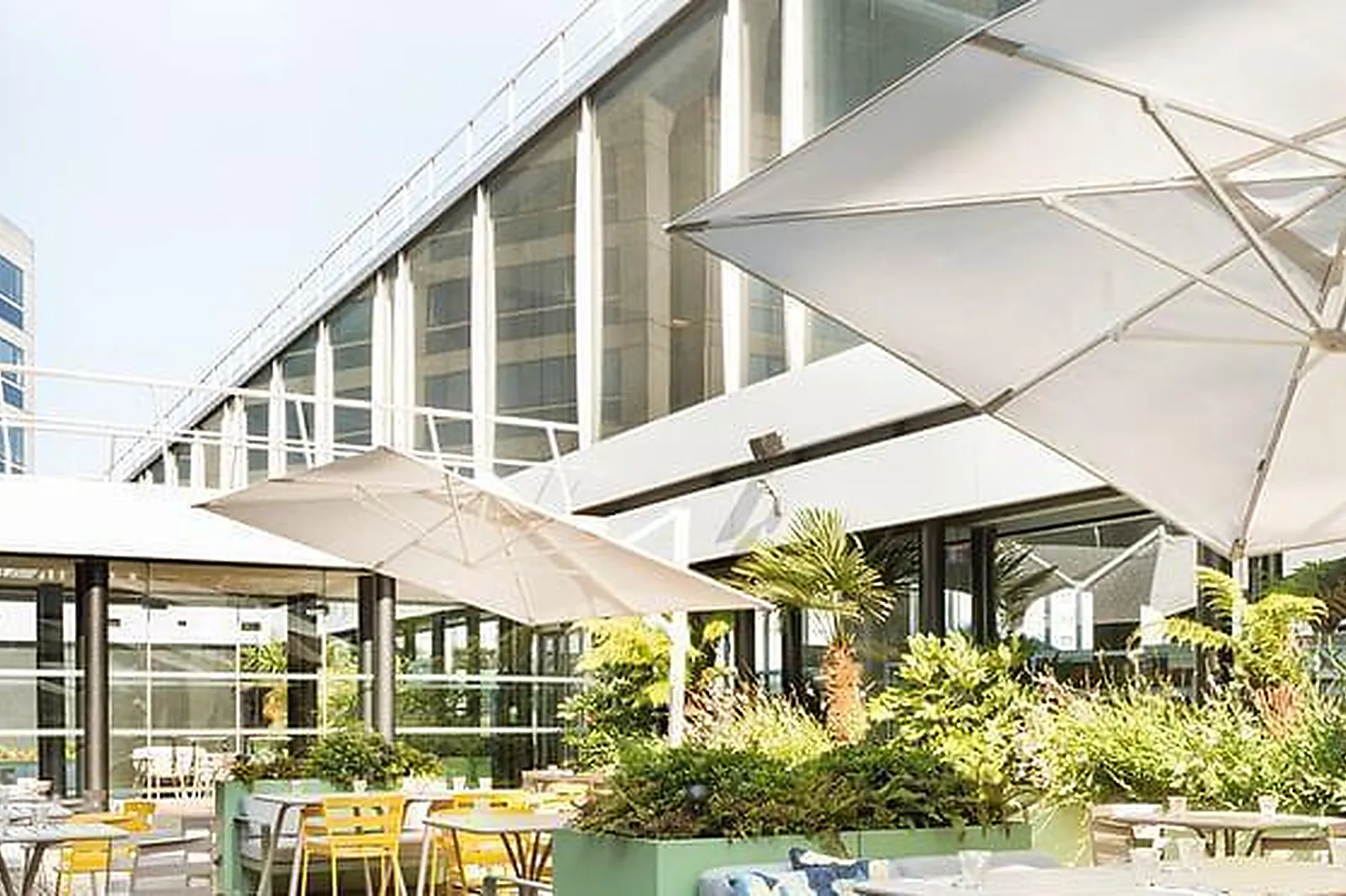 Lieux événementiels, LE SALON