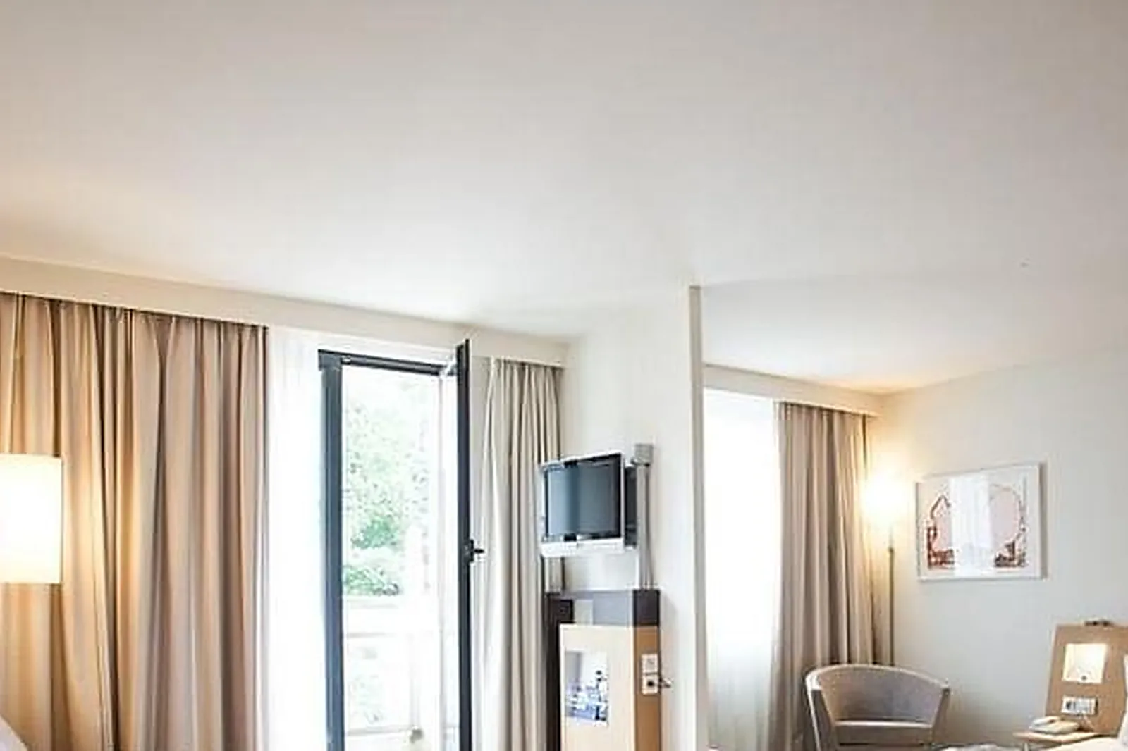 Lieux événementiels, NOVOTEL PARIS PONT DE SÈVRES ****