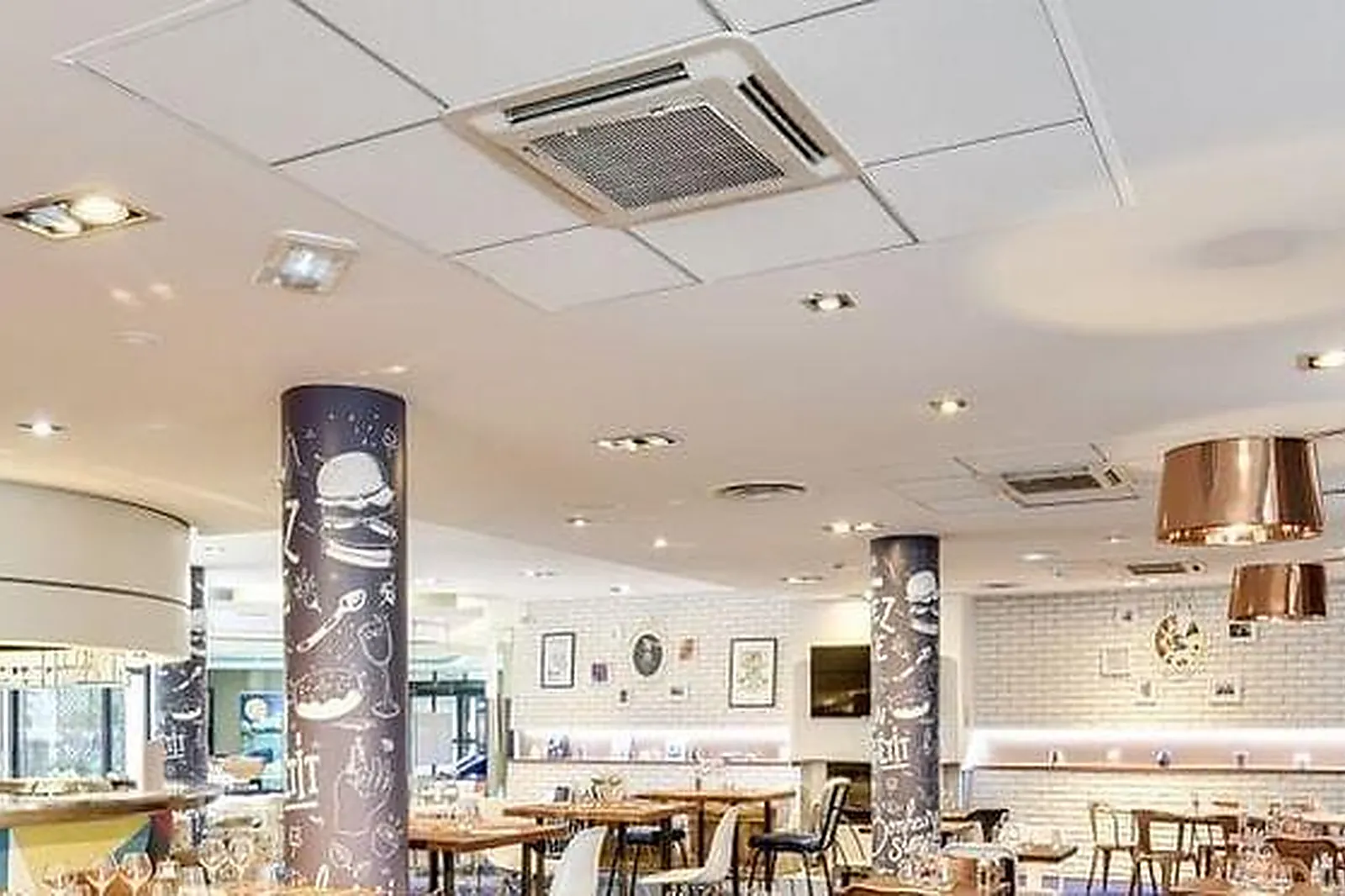 Lieux événementiels, NOVOTEL PARIS PONT DE SÈVRES ****