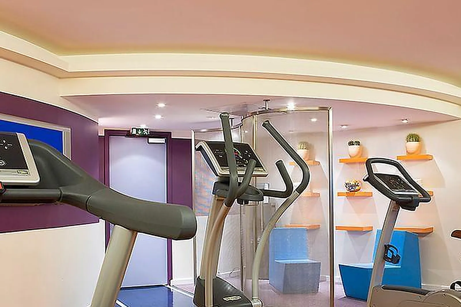 Lieux événementiels, NOVOTEL PARIS LA DÉFENSE ESPLANADE ****