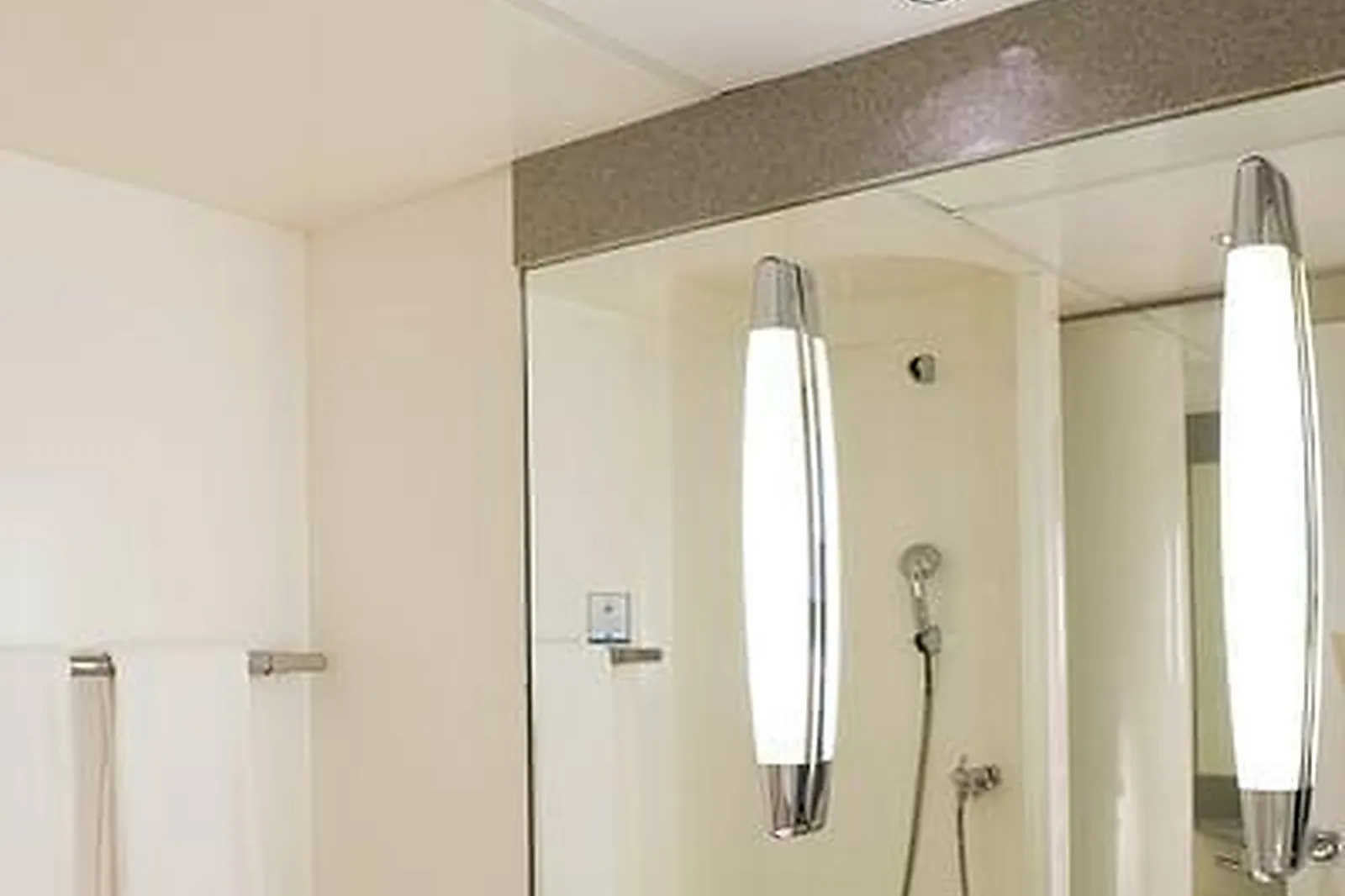 Lieux événementiels, NOVOTEL PONT DE L'ARC FENOUILLERES ****