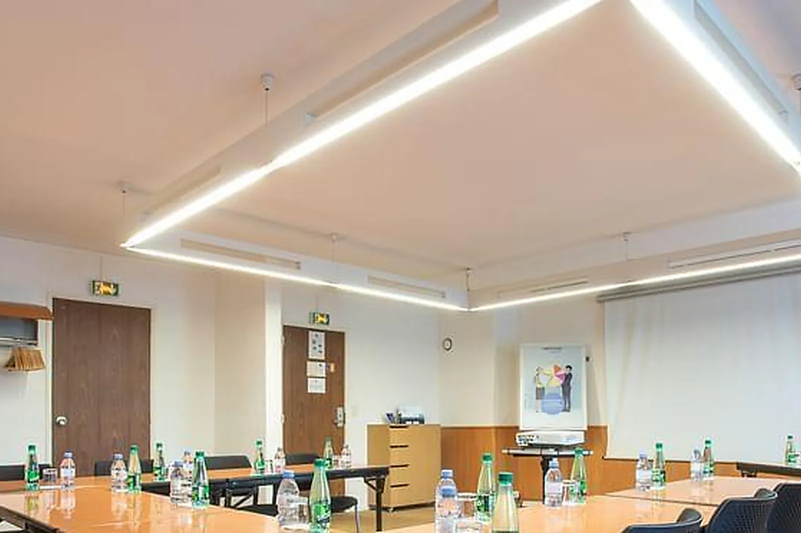 Lieux événementiels, NOVOTEL PONT DE L'ARC FENOUILLERES ****