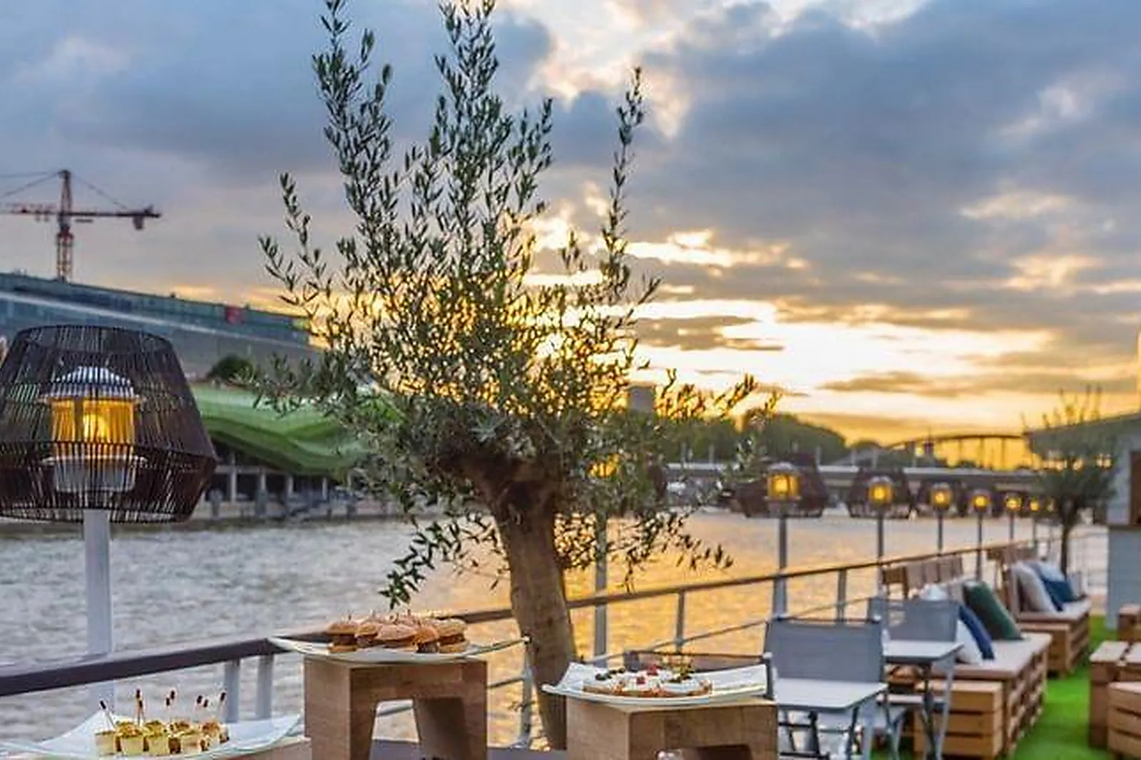 Lieux événementiels, O VIEILLES KANAILLES