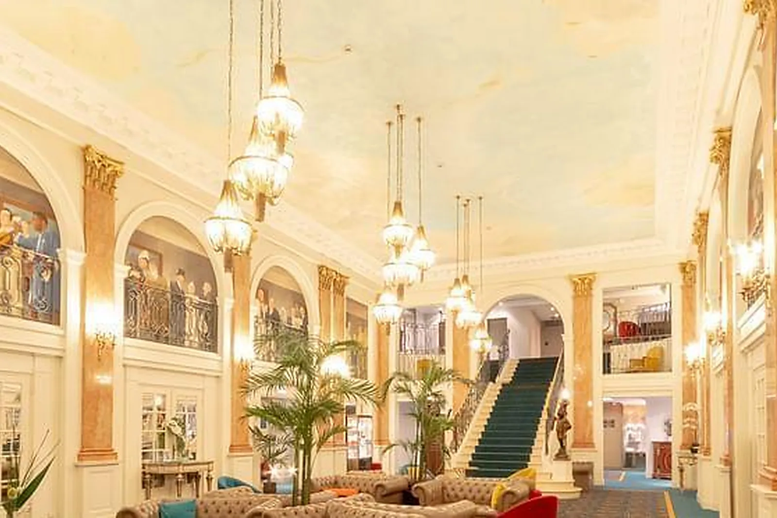 Lieux événementiels, OCEANIA L'UNIVERS TOURS ****