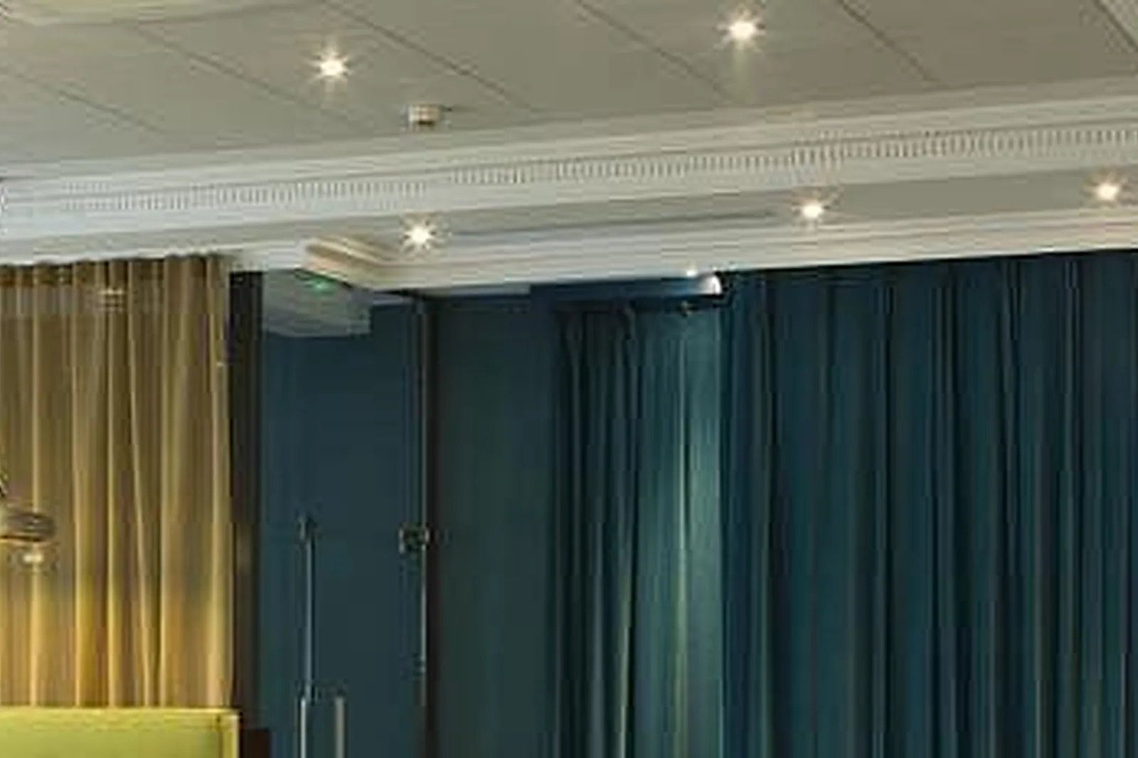 Lieux événementiels, OCEANIA L'UNIVERS TOURS ****