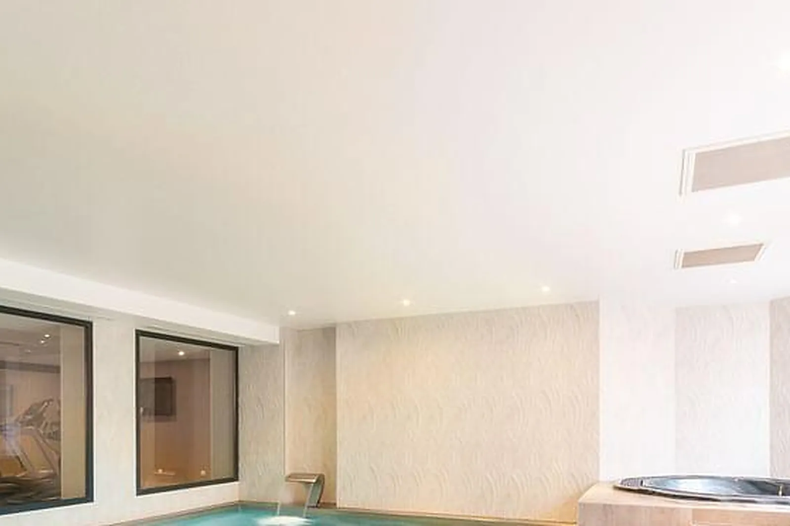 Lieux événementiels, OCEANIA L'UNIVERS TOURS ****