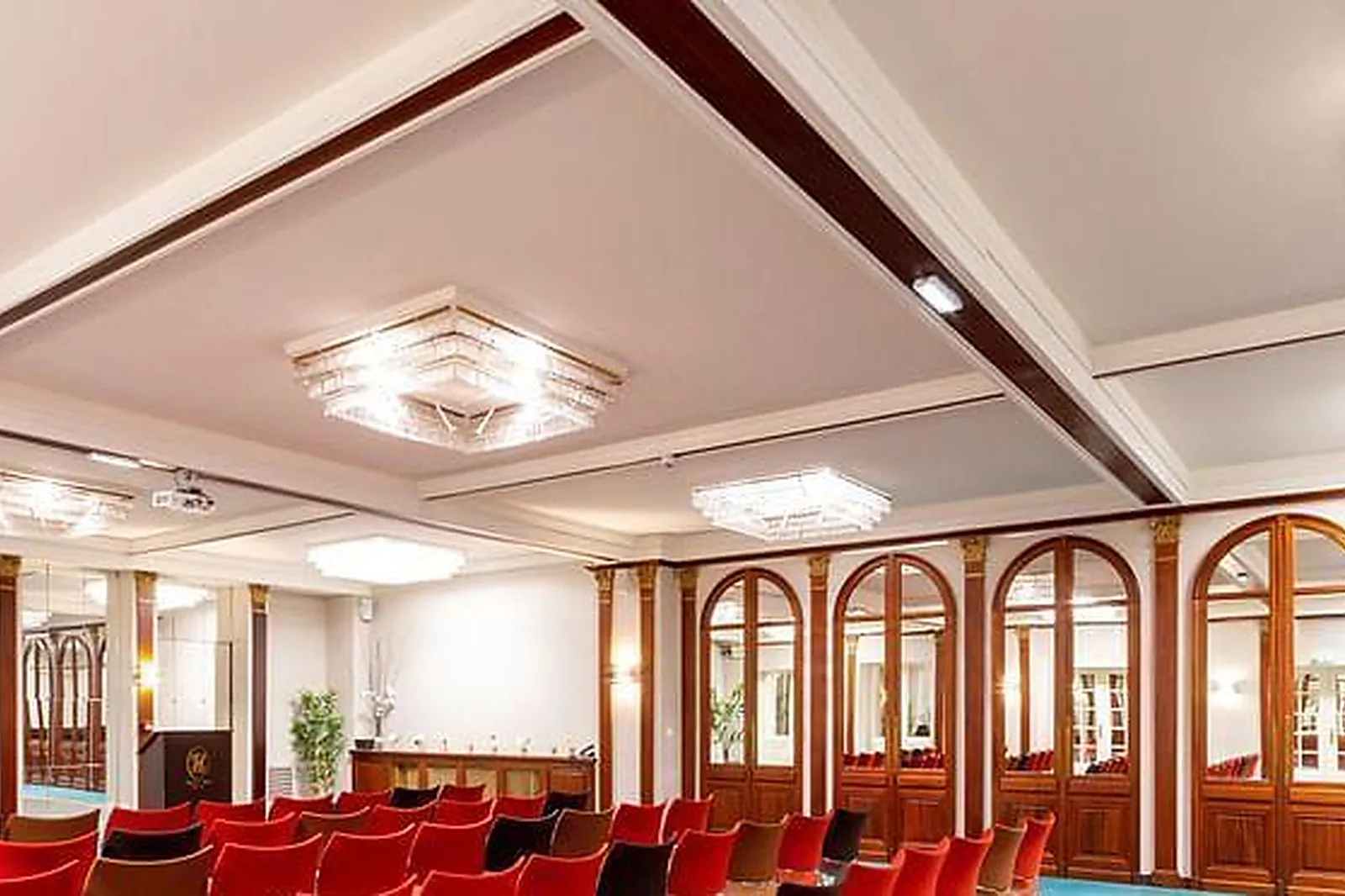 Lieux événementiels, OCEANIA L'UNIVERS TOURS ****