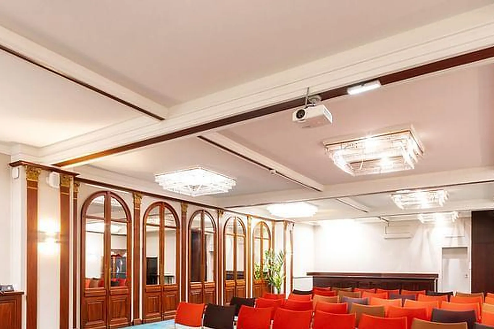 Lieux événementiels, OCEANIA L'UNIVERS TOURS ****