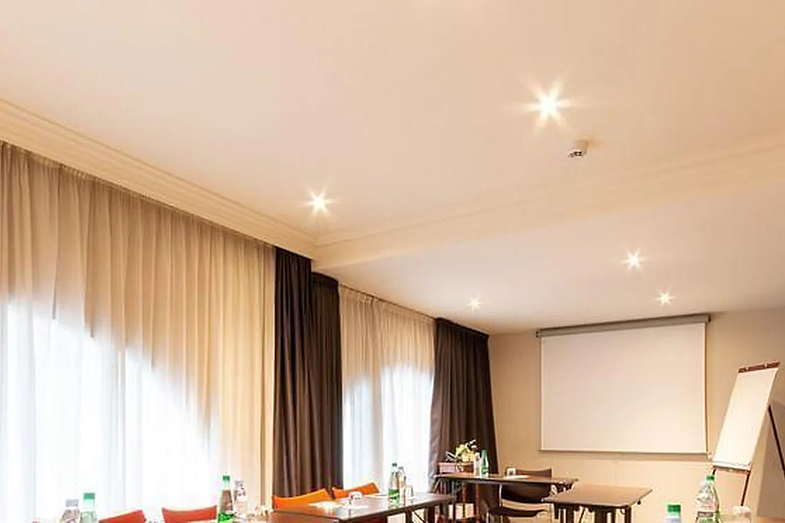 Lieux événementiels, OCEANIA L'UNIVERS TOURS ****