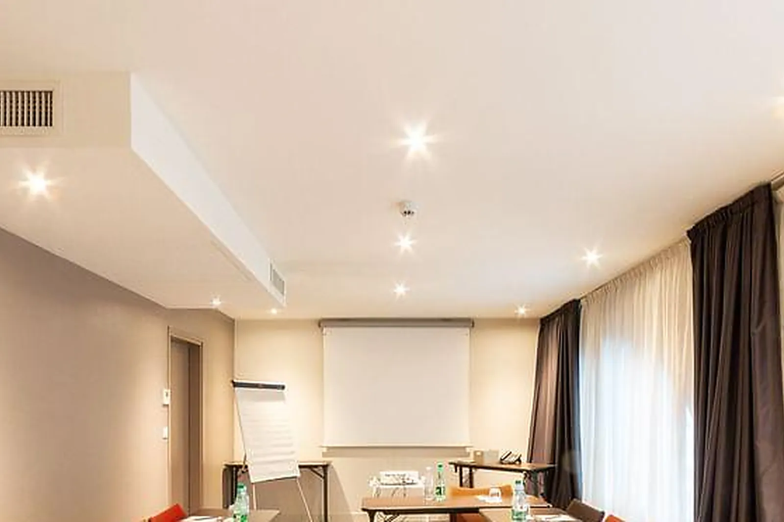 Lieux événementiels, OCEANIA L'UNIVERS TOURS ****