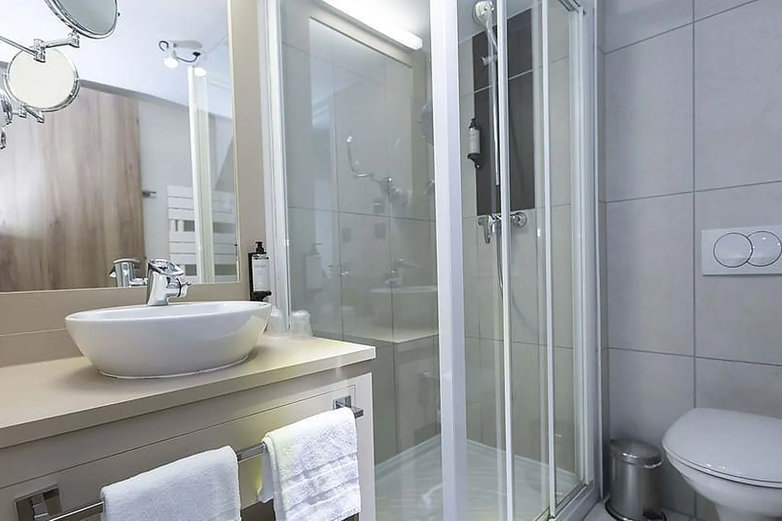 Lieux événementiels, ODALYS CITY LES CORDELIERS ****