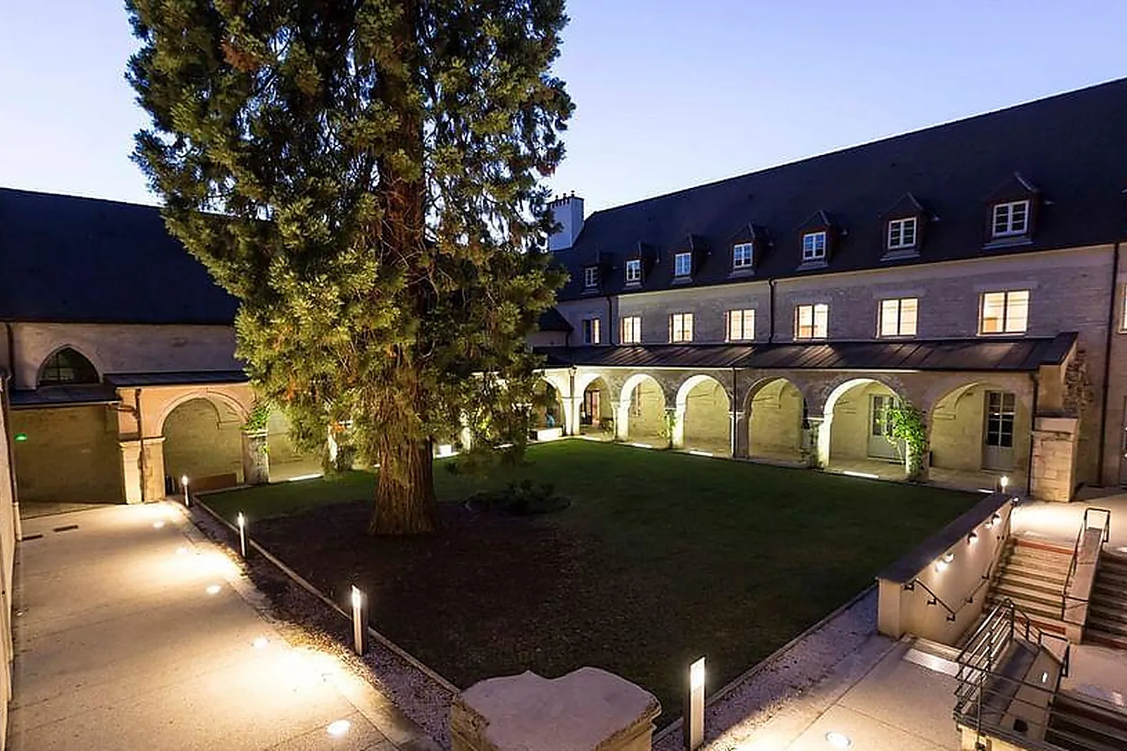 Lieux événementiels, ODALYS CITY LES CORDELIERS ****