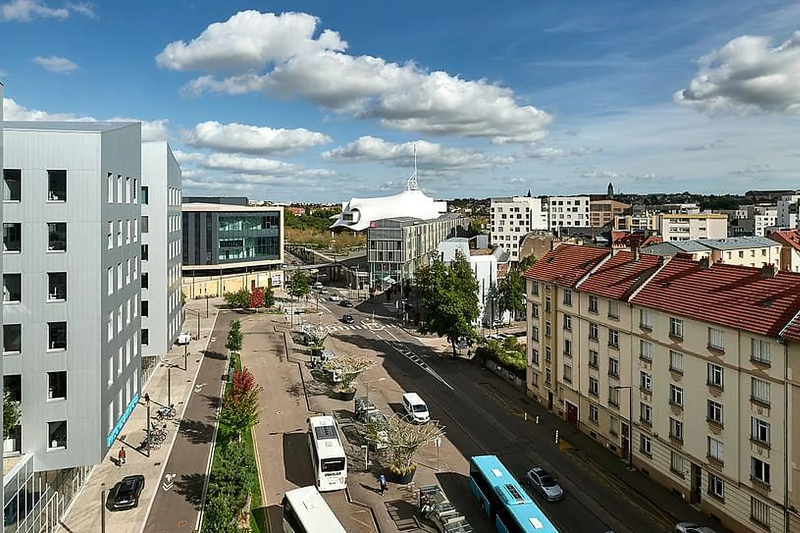 Lieux événementiels, OFFICESTATION