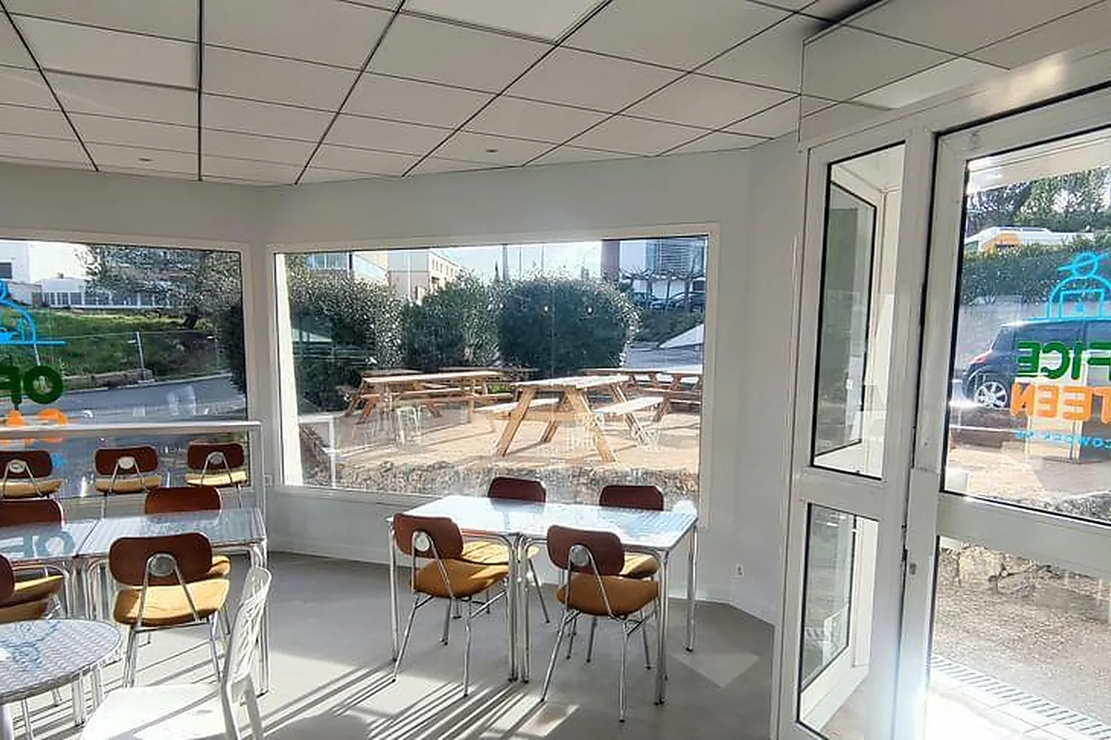 Lieux événementiels, OFFICE CANTEEN