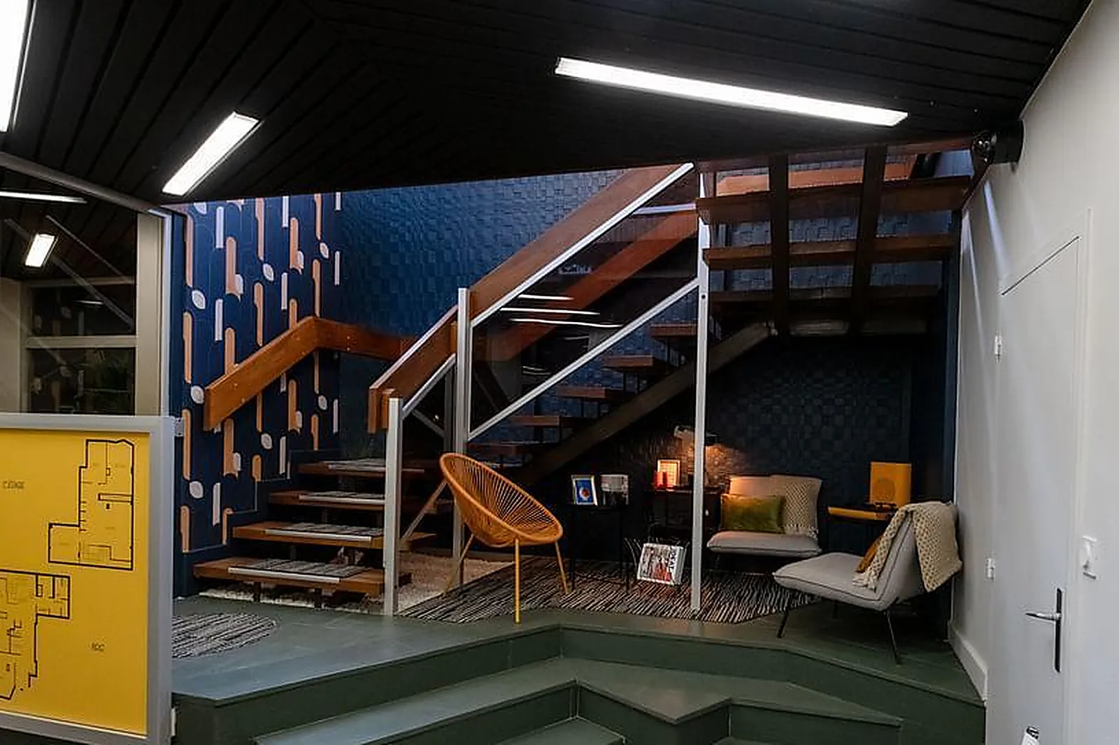 Lieux événementiels, OFFICINA 06 - ESPACE DE COWORKING ET SALLE DE RÉUNION