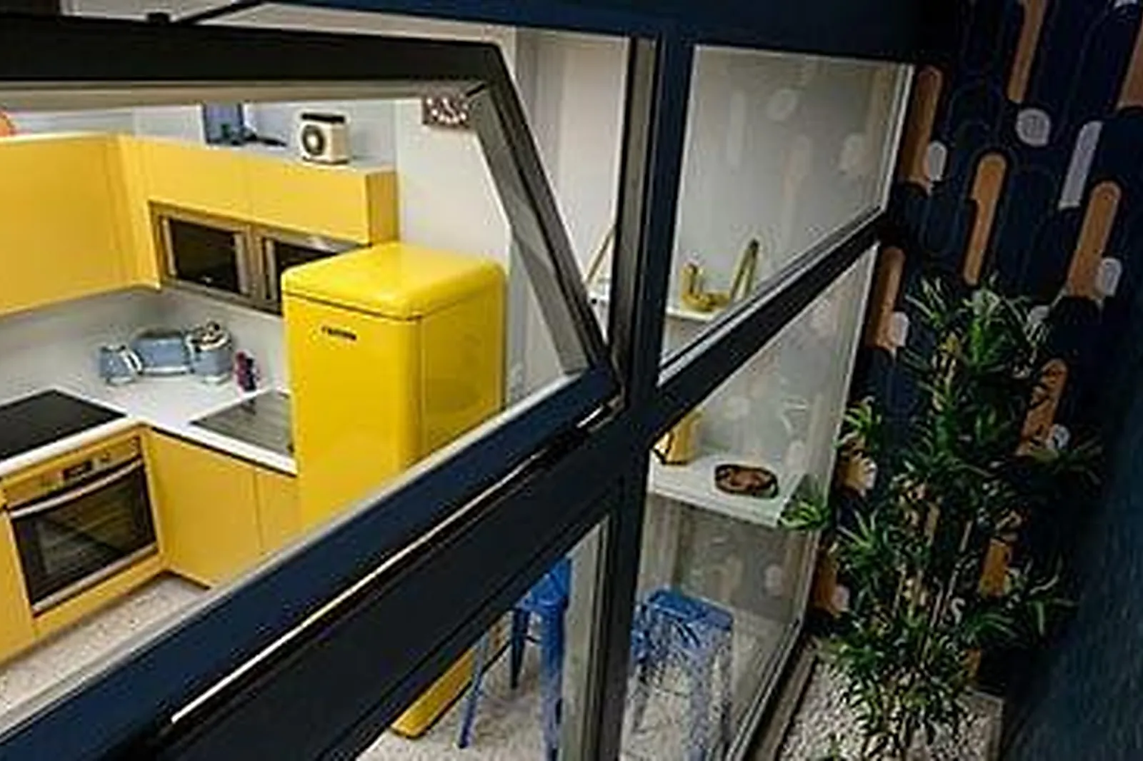 Lieux événementiels, OFFICINA 06 - ESPACE DE COWORKING ET SALLE DE RÉUNION