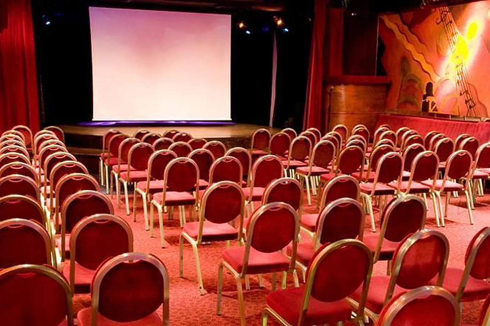 Lieux événementiels, OH! CÉSAR