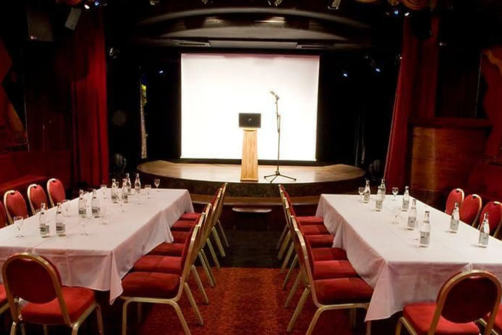 Lieux événementiels, OH! CÉSAR