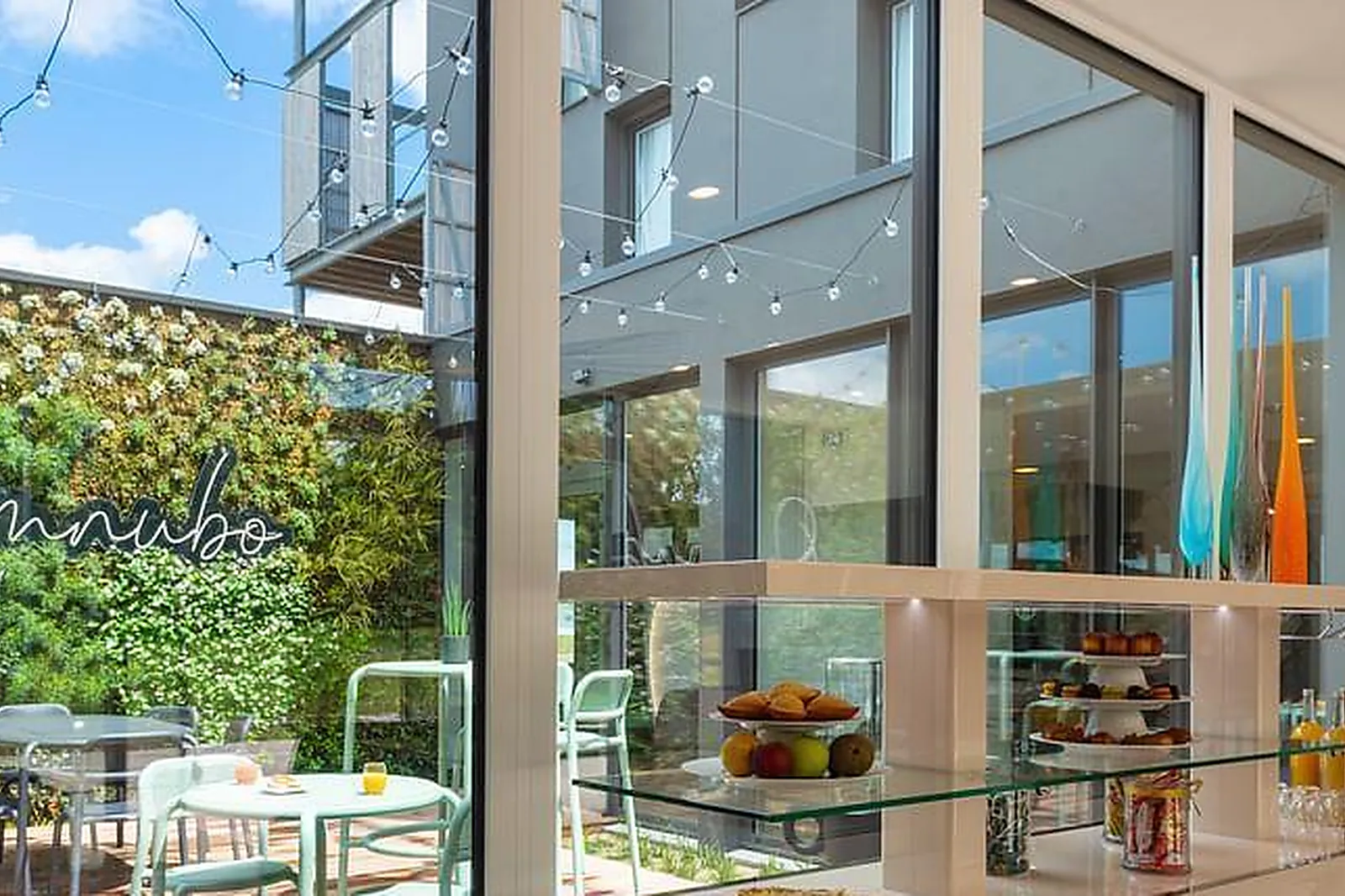 Lieux événementiels, OMNUBO COLLECTION ***