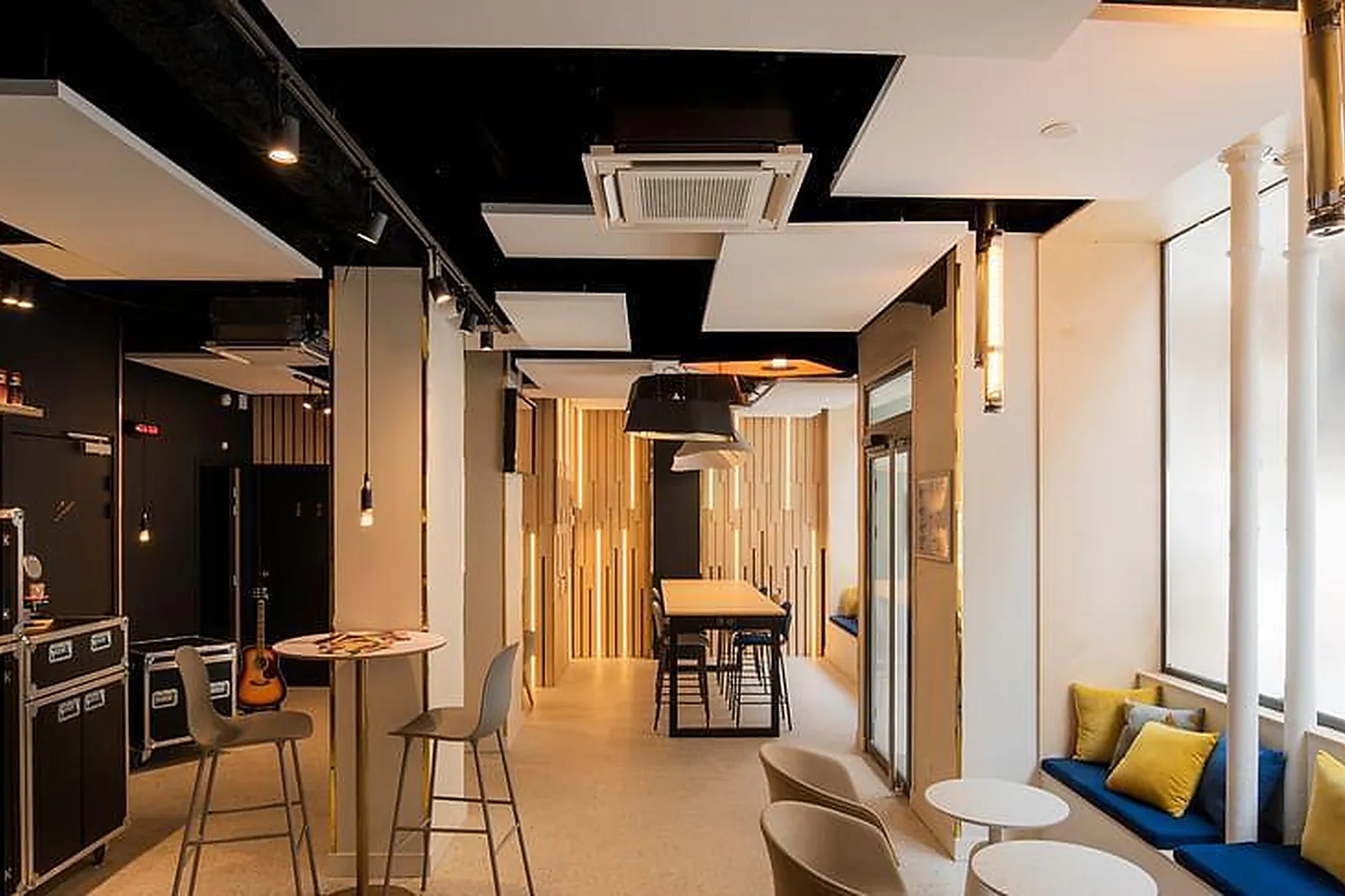 Lieux événementiels, ON AIR