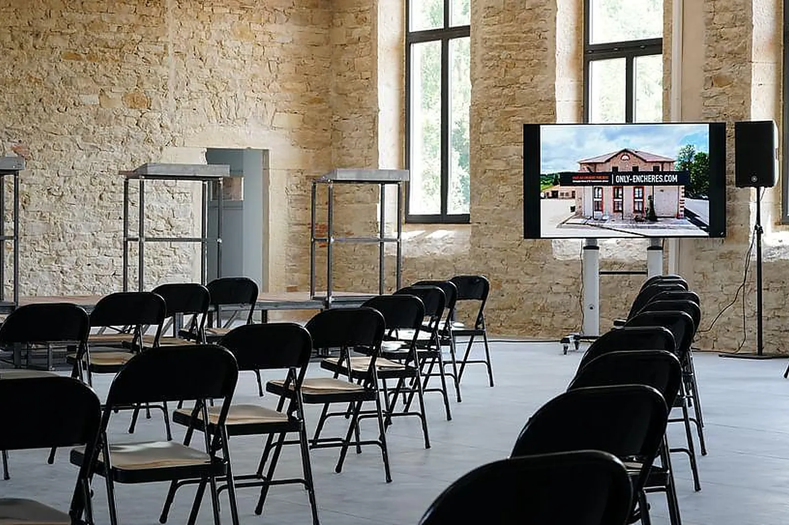 Lieux événementiels, ONLY ENCHÈRES